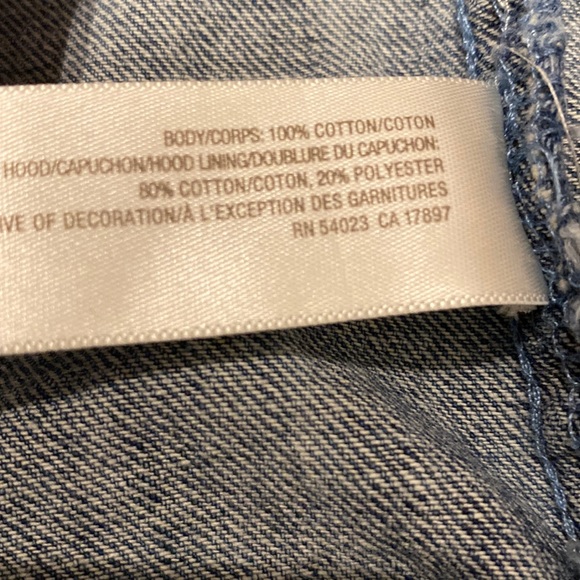 Boy’s Size L Denim Jacket with Built-in Sweatshirt-style Hood & Motor Car Badges - Picture 7 of 7